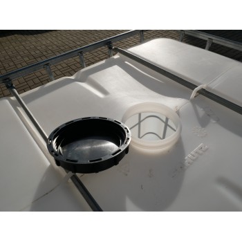 Skrūvējams IBC konteinera vāciņš