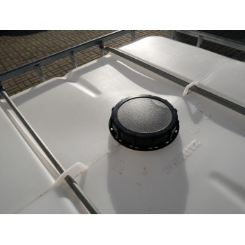 Skrūvējams IBC konteinera vāciņš