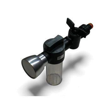 Smidzinātājs ar mēslojuma dozatoru