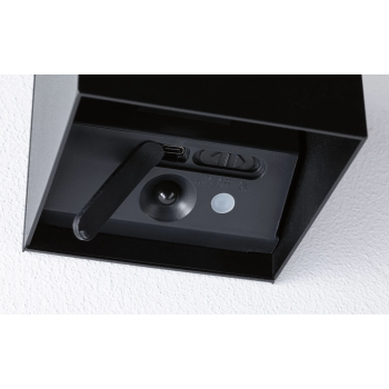 Sienas akumulatora lampas “Nyara” ar kustības sensoru, melna