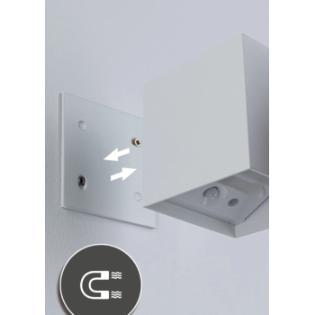 Sienas akumulatora lampas “Nyara” ar kustības sensoru, balta