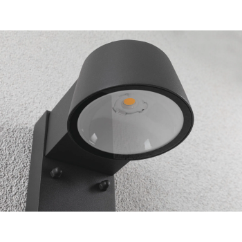 Sienas gaismeklis Capea 6W ar kustības sensoru un draudzīgs kukaiņiem